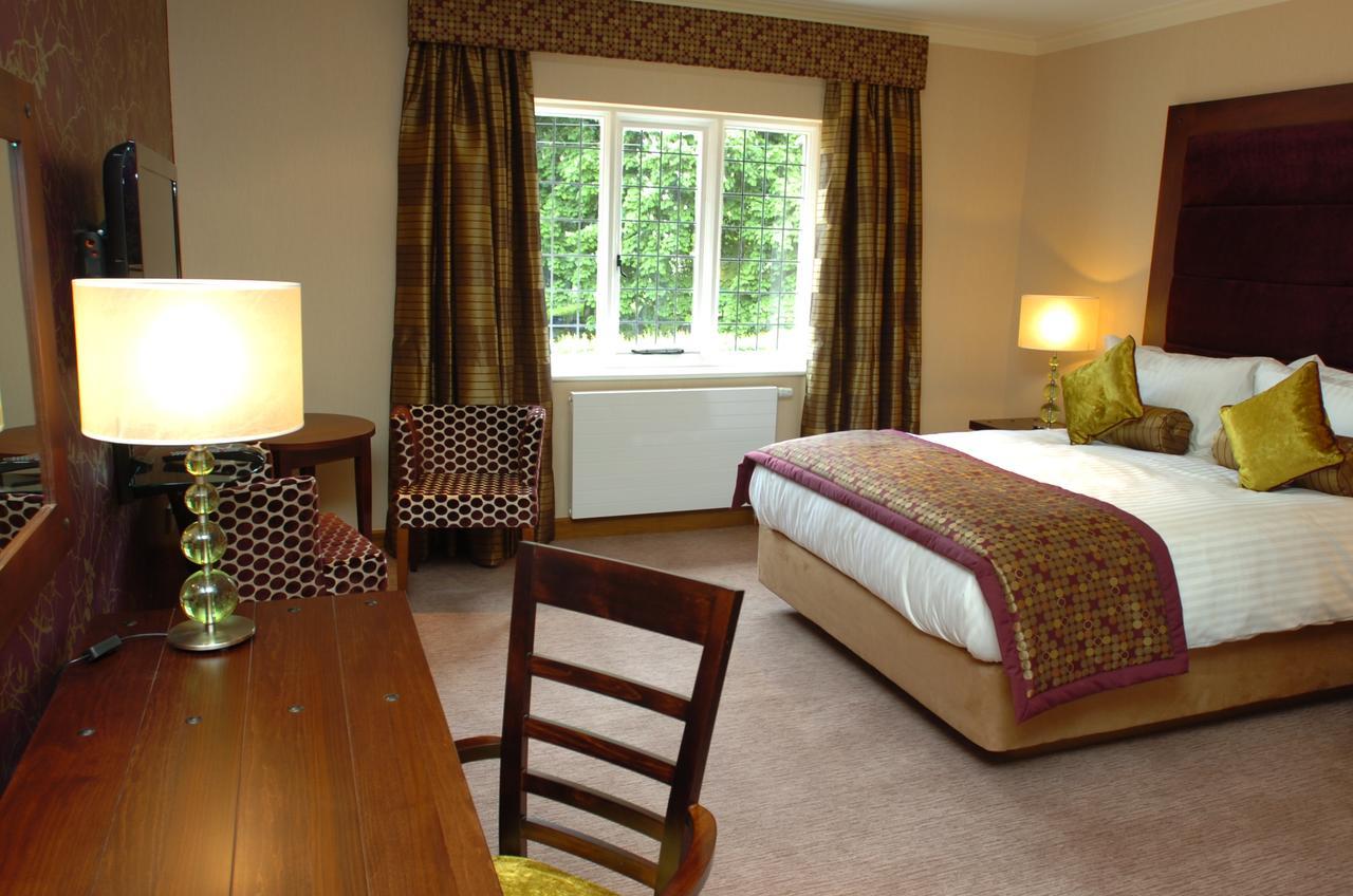 Hotel The Bear'S Paw Warmingham Exteriér fotografie A bedroom at the hotel